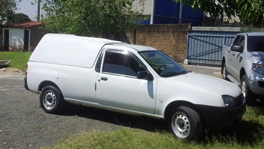 Capotas para Ford Courier Tobogã
