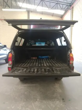 Capotas para Mitsubishi L200 Triton XB - foto